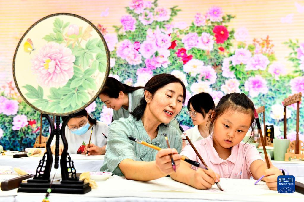 巴黎人游艺地址